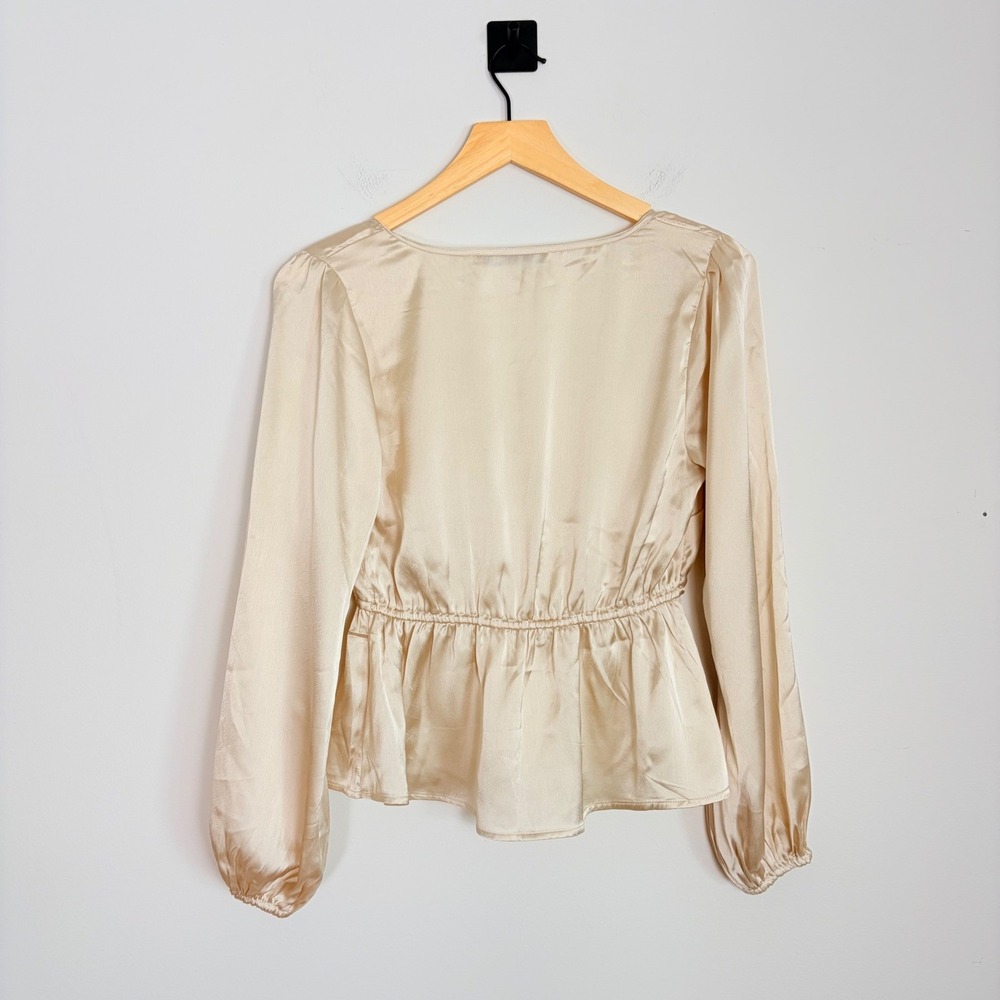Abercrombie Fitch Satin Peplum Blouse Cream V Neck Long Sleeve Tie Front Small - Picture 6 of 6